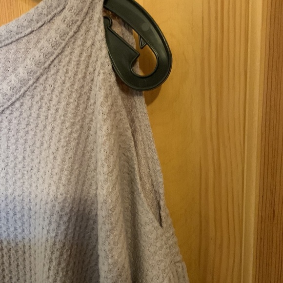 AMERICAN EAGLE SOFT AND SEXY SOFT TOP - Picture 4 of 6